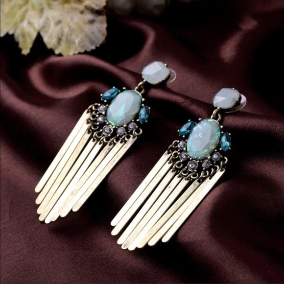 💍 HP! 💍 Gorgeous Metal Fringe Statement Ea… - Picture 3 of 5